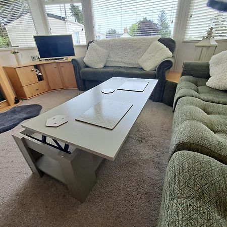 Amroth Bay Holiday Caravan Llanteg ภายนอก รูปภาพ