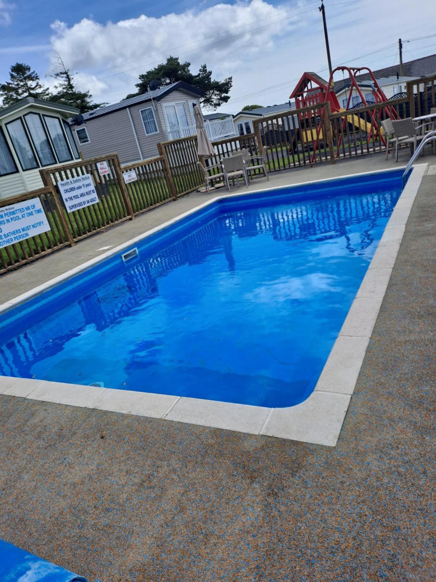 Amroth Bay Holiday Caravan Llanteg ภายนอก รูปภาพ